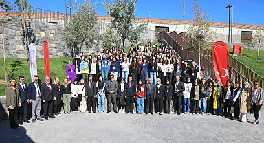 "Maziden Atiye Ahlat" öğrenci programı Cumhurbaşkanlığı Külliyesi'nde başladı