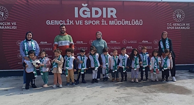 Ova Beyleri’nden Minik Taraftarlara Stadyum Sürprizi