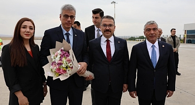 Sağlık Bakanı Memişoğlu Iğdır'da