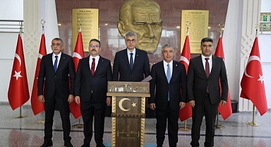 Sağlık Bakanı Memişoğlu Iğdır Valiliğini Ziyaret Etti