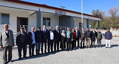 Vali Ercan Turan, Aşağı Çarıkçı İlkokulunu Ziyaret Etti