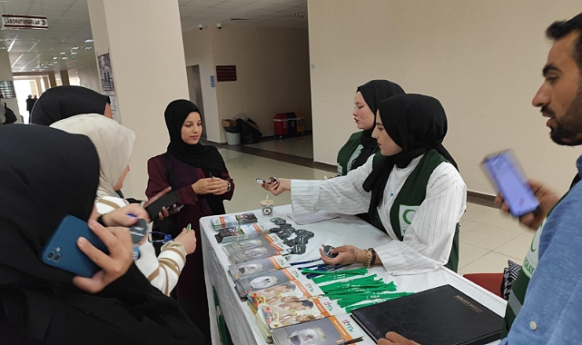 Yeşilay’dan “Hoş geldin” standı  