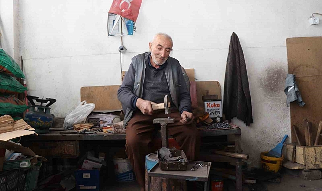 65 yıldır demire tav veriyor, nal ve mıh yapıyor - Haberler - Yeşil Iğdır