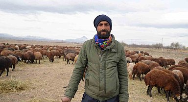 8 aydır memleketten ayrı olan sürüler Iğdır'a geri döndü