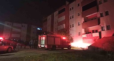 Apartmanın zemin katında çökme paniği