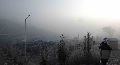 Ardahan'ın üzerini sis tabakası kapladı