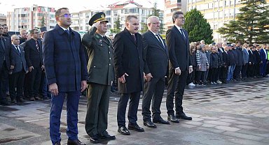 Atatürk Edremit'te özlemle anıldı