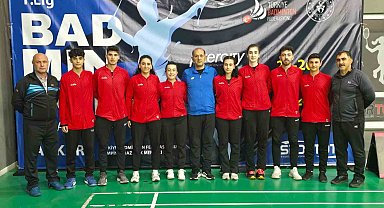 Badminton Süper Liginde Erzincan takımları zirvede