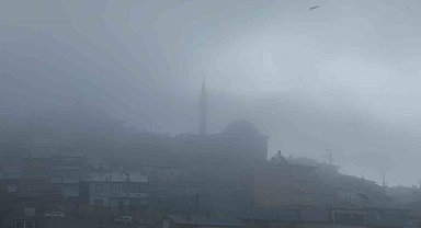 Bayburt'u sis kapladı