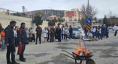 Bozkır'da hastane personeline yangın eğitimi verildi