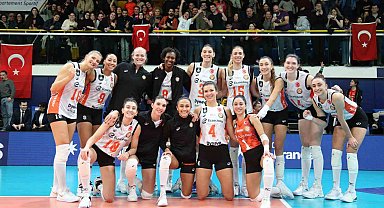 Eczacıbaşı Dynavit, Paris'ten galibiyetle dönüyor