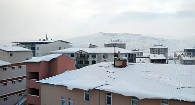 Erzurum'da kış yüzünü göstermeye başladı