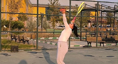 Geleceğin Tenis Yıldızları Karaağaç Tenis Kortları’nda Yetişiyor