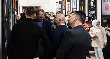 Güzel Sanatlar Fakültesinden şenlik havasında bir sergi