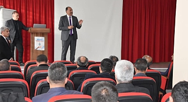 İl Milli Eğitim Müdürü Aziz Gün’den ‘Türkiye Yüzyılı Maarif Modeli’ Seminerine Ziyaret