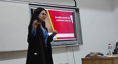 Kula'da öğrencilere diyabet ve bağımlılıkla mücadele eğitimi