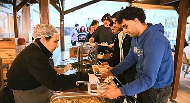 Kuşadası'nda üniversitelilerin yüzünü güldüren hizmet başladı