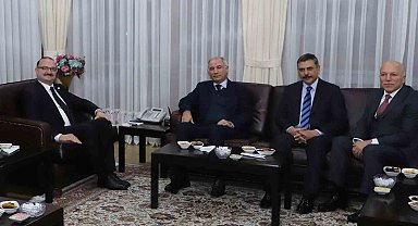 Önceki dönem içişleri bakanı Âlâ'dan Rektör Hacımüftüoğlu'na ziyaret