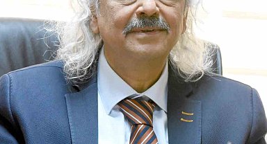 Özden: "Mustafa Kemal'i anlamak, Cumhuriyet'e sahip çıkmaktır"