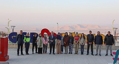 Vali Ercan Turan, Aybüke Öğretmen Kız Öğrenci Yurdu'nu Ziyaret Etti