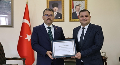 Vali Ercan Turan’dan Doğugaz Bölge Müdürü Erman Özdobaç’a Teşekkür