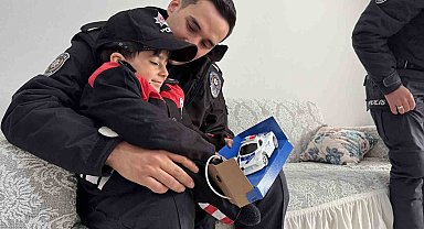 Ağrı'da yürüme engelli minik Asaf'ın polis olma hayali gerçek oldu