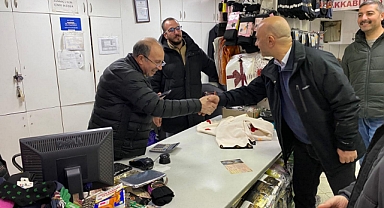 Ak Parti halkın içerisinde yer almaya ve sorunları dinlemeye devam ediyor