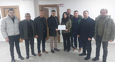 AK Parti İl Başkanı Ali Kemal Ayaz Mazbatasını Aldı