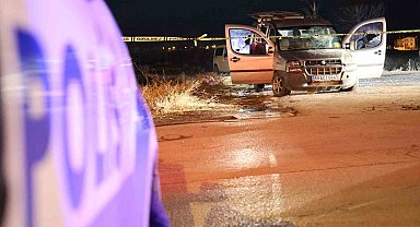 Aksaray'da araca tüfekli saldırı: 1 ağır yaralı