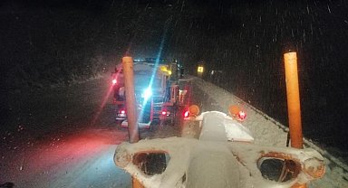Antalya'da bin 825 metre rakımlı Alacabel'de kar kalınlığı 15 santimi buldu