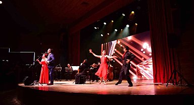 Ardahan'da 1. Anadolu Opera ve Bale Festivaline yoğun ilgi