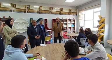 Aziz Gün ve Zahit Demirel’den Kitap Hediyeleşmesiyle Anlamlı Ziyaret