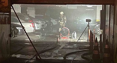 Başakşehir'de elektrikli otomobil yangını: 14 katlı bina geçici olarak tahliye edildi
