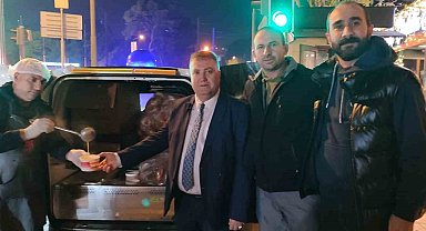 Başkan Erkan Özkan'dan taksicilere sıcak çorba ikramı