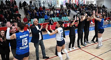 Bozüyük Belediyesi Eğitim ve Spor Kulübü Kadın Voleybol Takımı'na tebrik