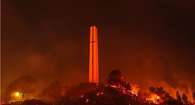 California'da orman yangınında 4 bin 37 dönümlük alan kül oldu