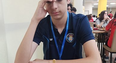 Çeşme'nin satrançta parlayan yıldızı Egehan Yıldız