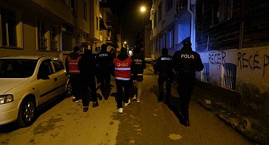 Edirne'de düzensiz göçmenlere dev operasyon: Yakalanan göçmenler ülkelerine gönderilecek