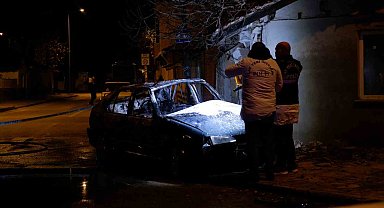 Edirne'de korkunç olay: Kaza sonrası alev alan otomobildeki 4 kişi yanarak öldü