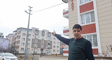 Elektrik tellerinde yaşanan patlama paniğe neden oldu