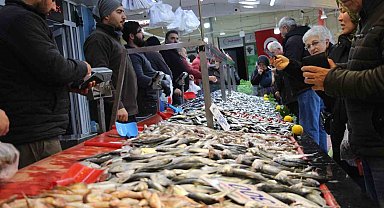 Hamsi bir haftada 50 lira birden düştü: Rağbet arttı
