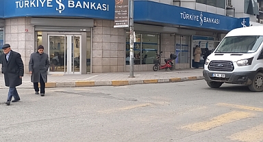 Iğdır’da Yayalar ve Sürücüler Zor Anlar Yaşıyor