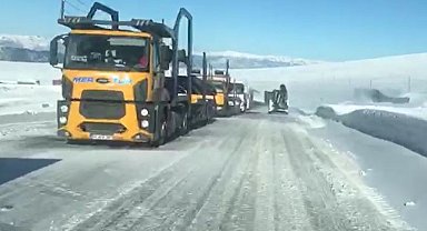 Ilgar dağı geçidinde tır kuyruğu
