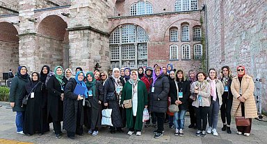 Küçükçekmeceli kadınlar İstanbul'u yeniden keşfediyor