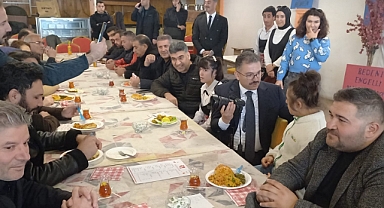 ÖZEL ÖĞRENCİLER HÜNERLERİNİ SERGİLEDİ