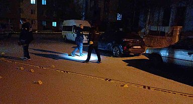 Park halindeki aracı kurşun yağmuruna tuttular
