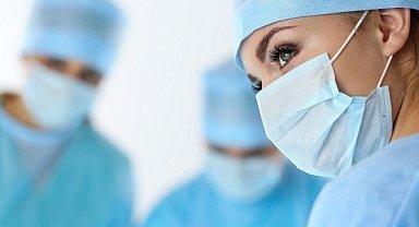 Sağlıkçılara göre maske kullanımı tükenmişlik sebebi