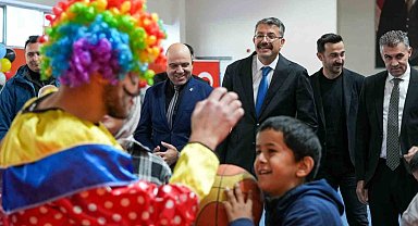 Vali Çelik, Dünya Engelliler Günü programına katıldı