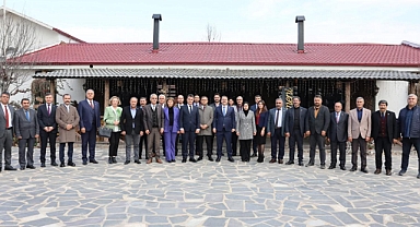 Vali Turan, İl Genel Meclis Üyeleriyle Bir Araya Geldi