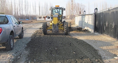 Yol Yapım Çalışmaları Tüm Hızıyla Devam Ediyor